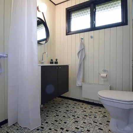 Stunning In W/ 2 Bedrooms בית נופש אוטרופ