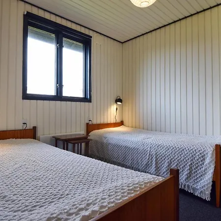 Stunning In W/ 2 Bedrooms בית נופש אוטרופ
